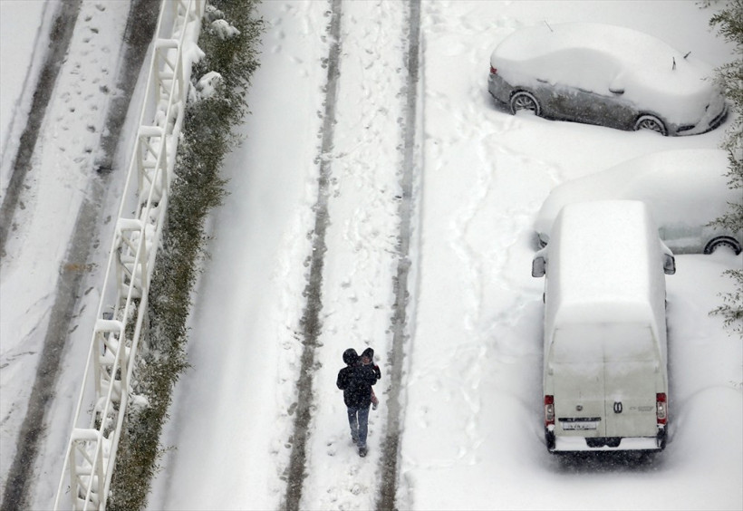 Ne karadan ne denizden İstanbul bitik metrobüs seferleri... - Resim: 1