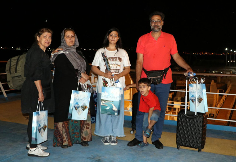 5 yıl aradan sonra ilk sefer! İlk yolcular Van'a geldi - Resim: 3