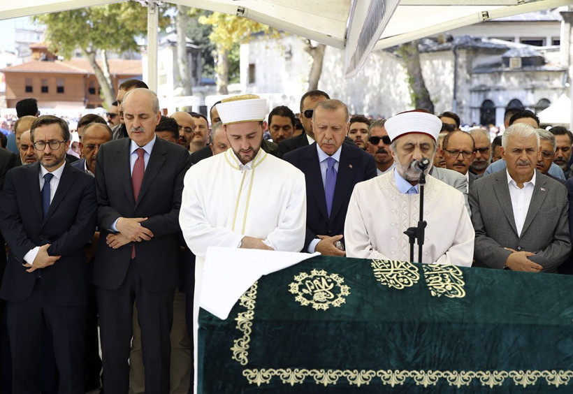 Emine Erdoğan'dan Şule Yüksel Şenler'e duygusal veda! Evliliğimize vesile olduğu için... - Resim: 1