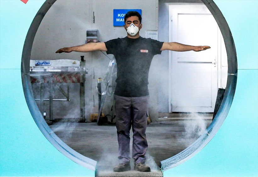 İzmirli girişimci 10 günde 'dezenfekte tüneli' yaptı - Resim: 2