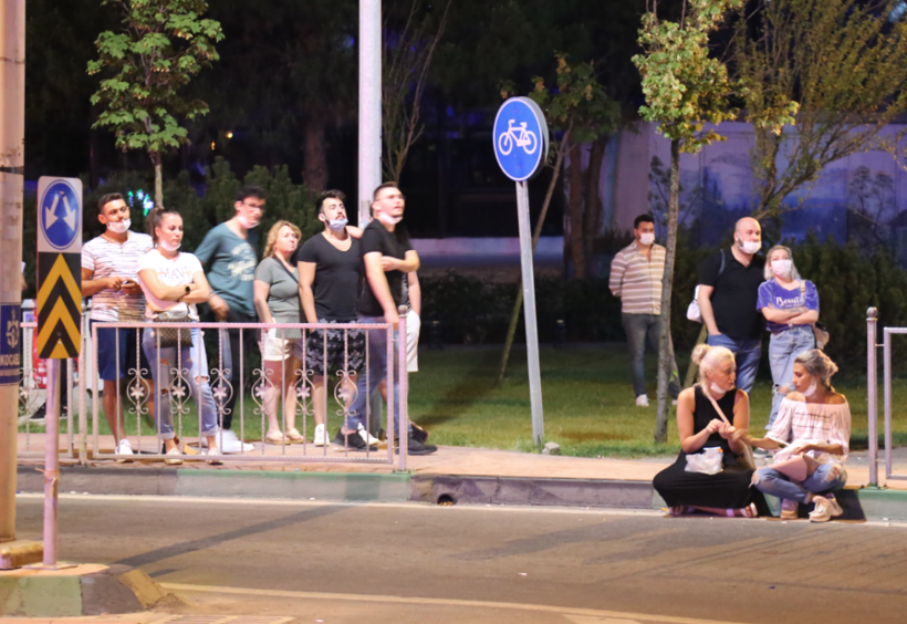 İnternetten tanıştığı kadın evli çıkınca, köprüye çıkıp kendini böyle kesti - Resim: 4