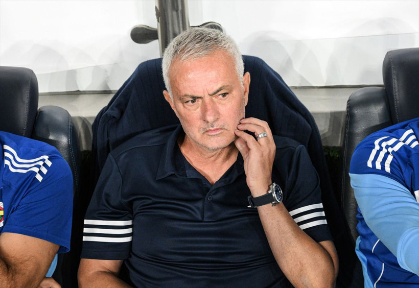 Fenerbahçe'de Mourinho'nun bu sezon oynatmadığı isme Premier Lig'den talip çıktı - Resim: 1