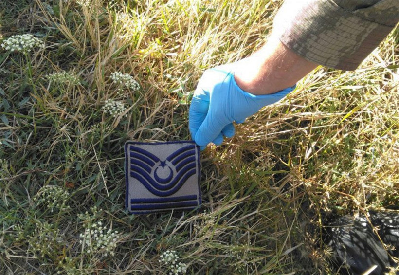 Darbeci askerler malzemelerini tarlada bırakıp kaçtı - Resim: 2