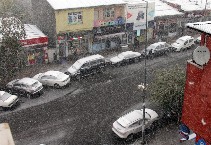 Ardahan'da lapa lapa kar yağdı! Şaşırtan kareler - Resim: 2