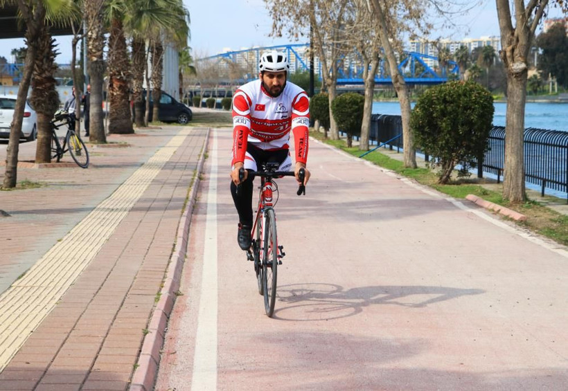 Babası yüzünden bacağı kesildi Adana'da onu gören motive oluyor - Resim: 4