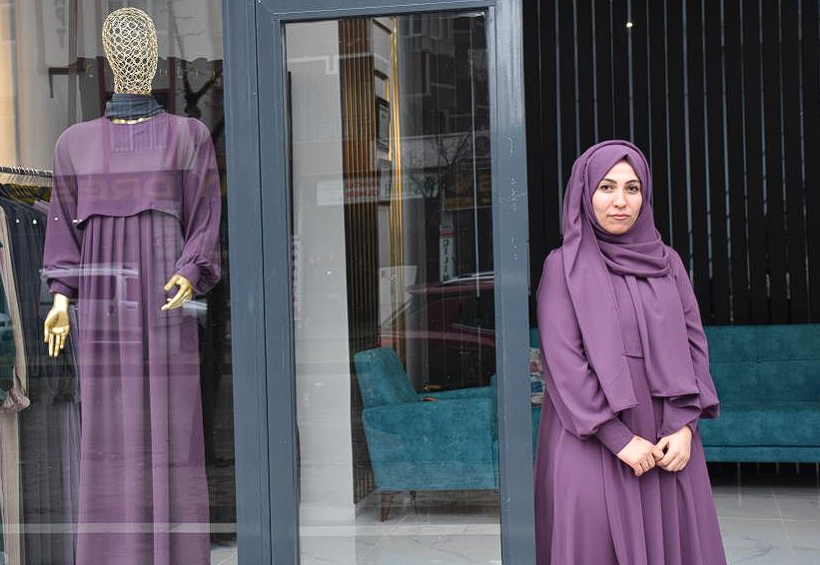 Eşini kaybettikten sonra evinin bir odasında başladığı işini büyüttü: Hepsini 2 yıl içinde yaptı! - Resim: 1