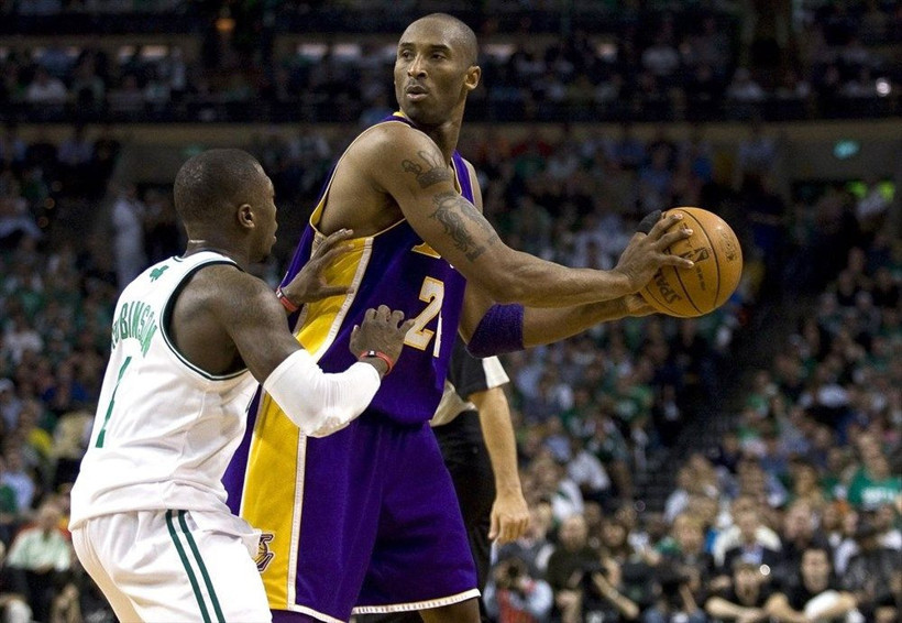 Kobe Bryant'ın unutulmaz kariyeri 20 yılda rekorları altüst etti - Resim: 1