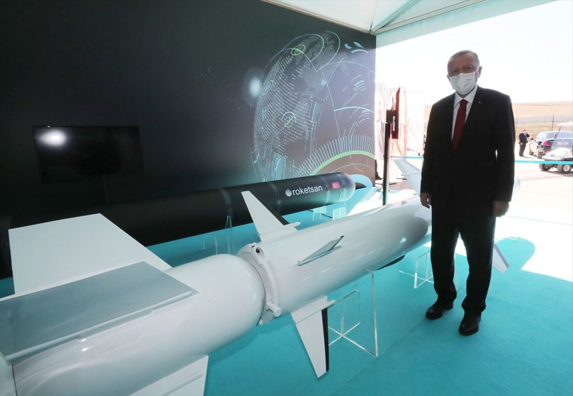 Cumhurbaşkanı Erdoğan Roketsan'dan topa tuttu! 'Malazgirt ne kadar bizimse, Sakarya da bizimdir' - Resim: 1