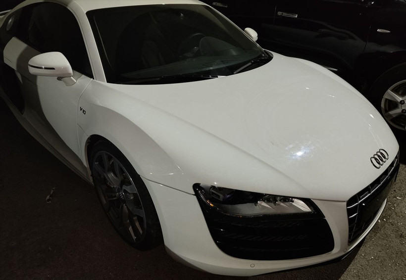 Cumhurbaşkanlığı Sarayı'nın garajı, lüks galeri gibi! Esed ailesine ait milyonlarca dolarlık araçlar görüntülendi - Resim: 3