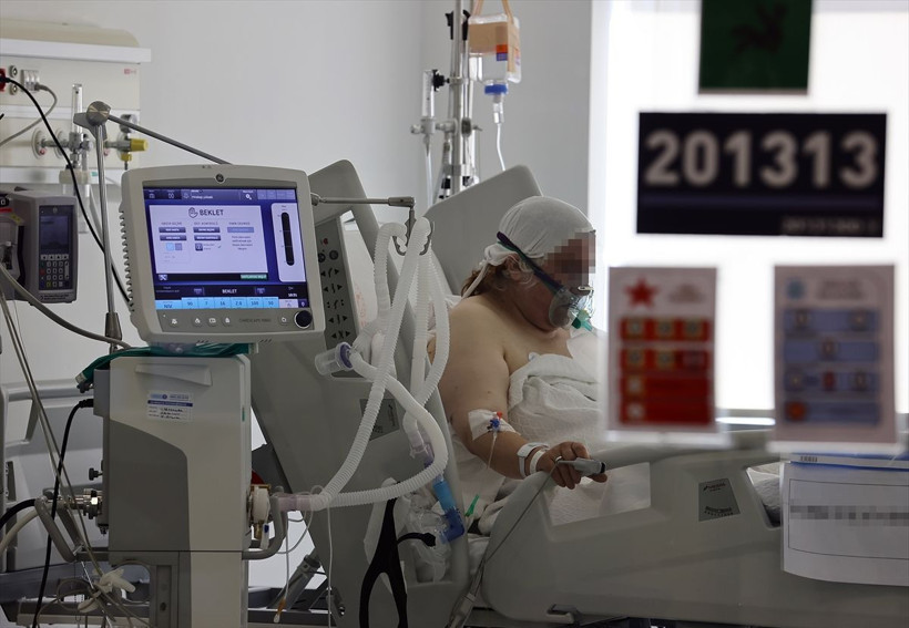 Ankara Şehir Hastanesi koronavirüs yoğun bakım ünitesi kapılarını açtı - Resim: 1