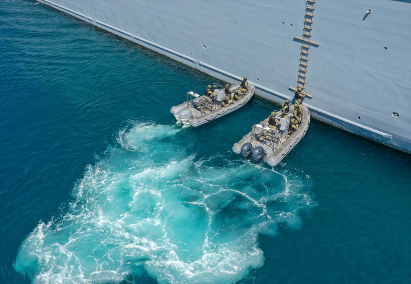 Yunanın korkulu rüyası amfibi timi nefes kesti! Göğüsleri kabartan görüntüler - Resim: 3