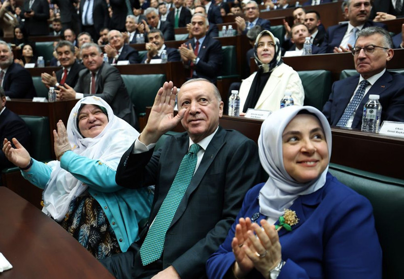 Cumhurbaşkanı Erdoğan çağırmıştı! Zeynep Güneş ve Eskişehirli kadınlar Meclis'e geldi - Resim: 3