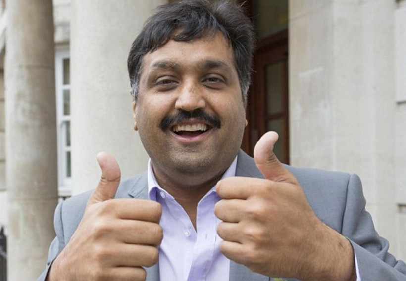 Yapay penis taktırdı ve ilk kez anlattı! Saatlerce... - Resim: 1