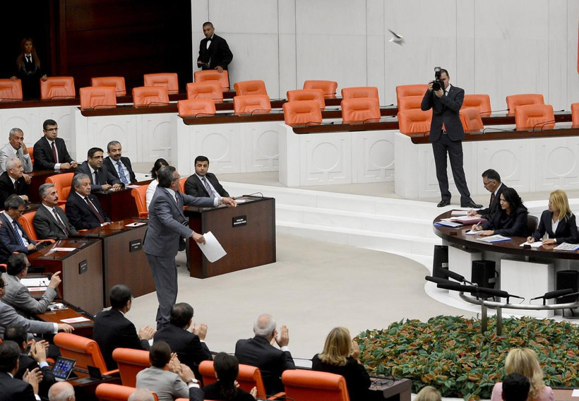 Cumhurbaşkanlığı yemin töreninde olaylar çıktı - Resim: 2