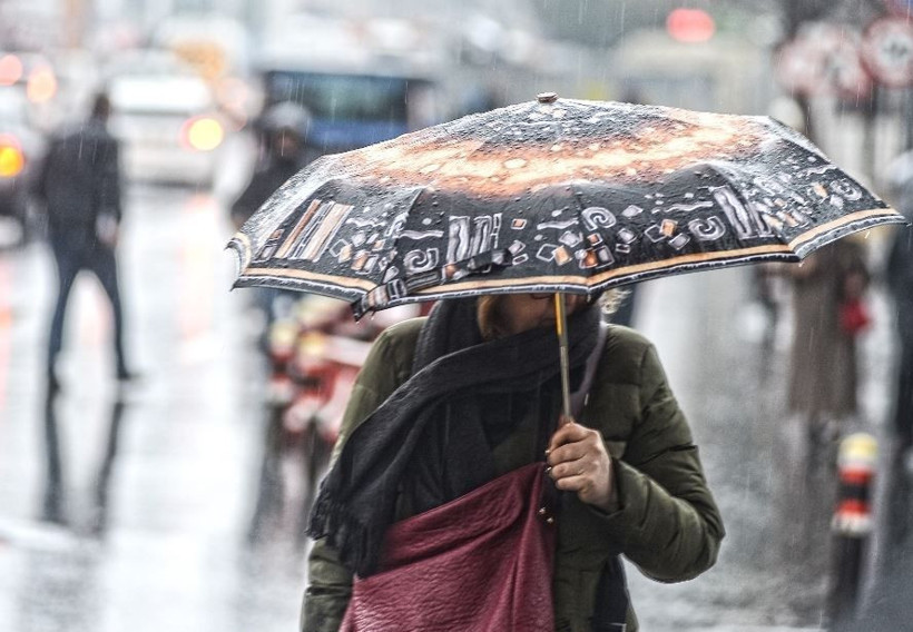 Sağanak çok sert vuracak! Meteoroloji 18 şehirde alarm verdi, Prof. Orhan Şen'den İstanbul detayı! - Resim: 1
