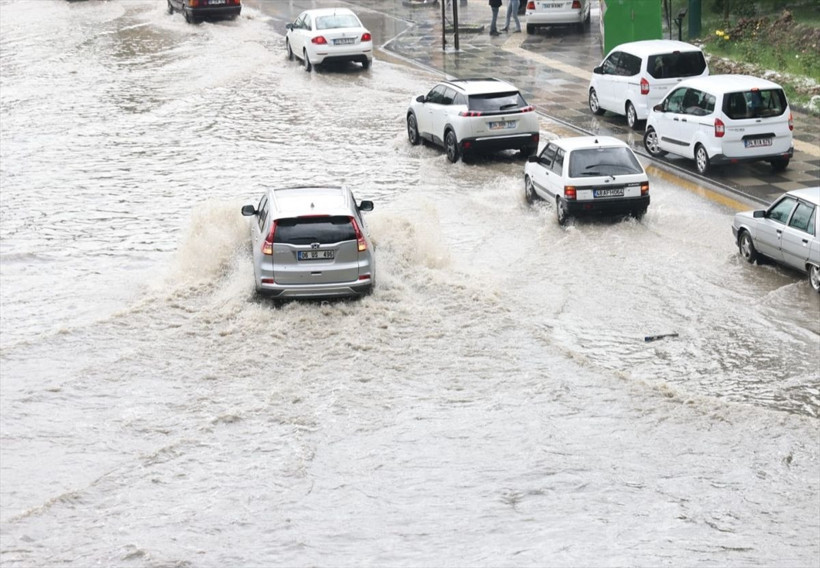 Kuvvetli yağış alarmı! Mansur Yavaş uyardı 'afet düzeyi'nde dedi, izinler iptal edildi - Resim: 4