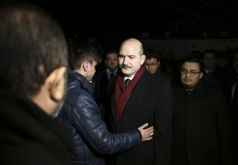 Süleyman Soylu şehit ailesini ziyaret etti - Resim: 2