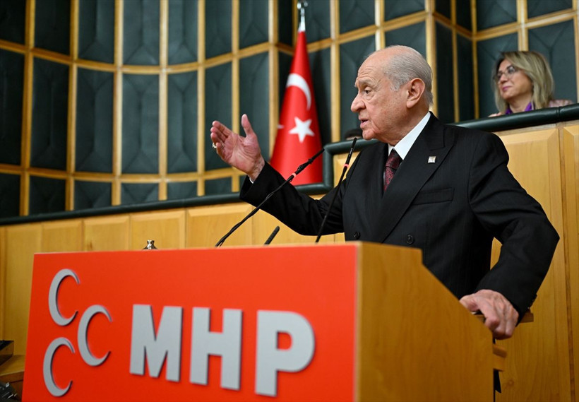 MHP lideri Devlet Bahçeli'nin yüzüğü ve rozeti dikkat çekti! - Resim: 4