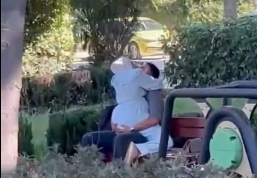 Bakırköy'de parkta uygunsuz harekette bulunan çift tepki topladı: Allah sizi ıslah etsin - Resim: 3