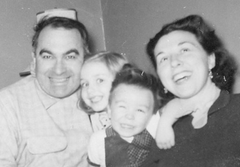 Hillary Clinton'ın ne kadar güzelmiş gençliğine bakın! - Resim: 2