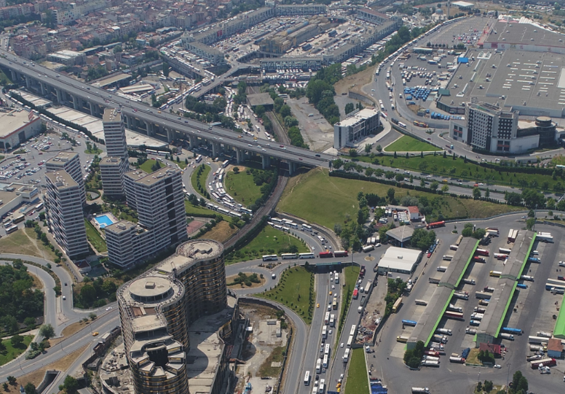 Büyük İstanbul Otogarı'nda seçim nedeniyle adım atacak yer kalmadı - Resim: 2