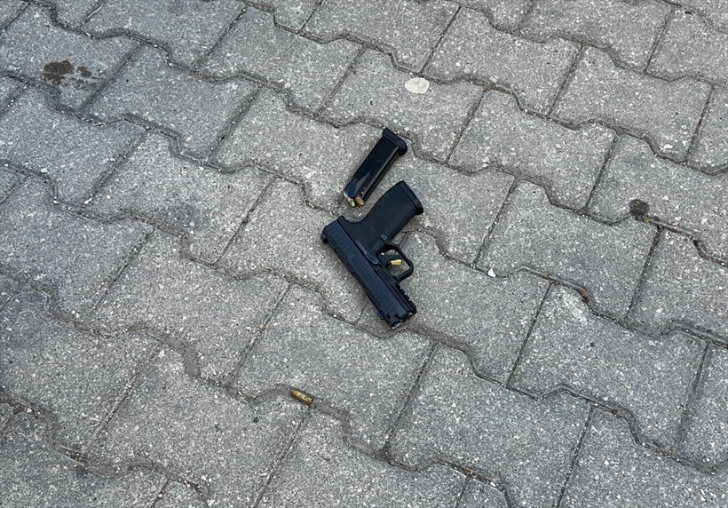 Adana'da hareketli dakikalar! Polise el bombasıyla direndi - Resim: 2