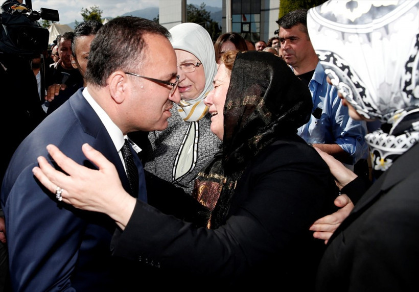 Şehit başsavcı son yolculuğuna uğurlandı - Resim: 2