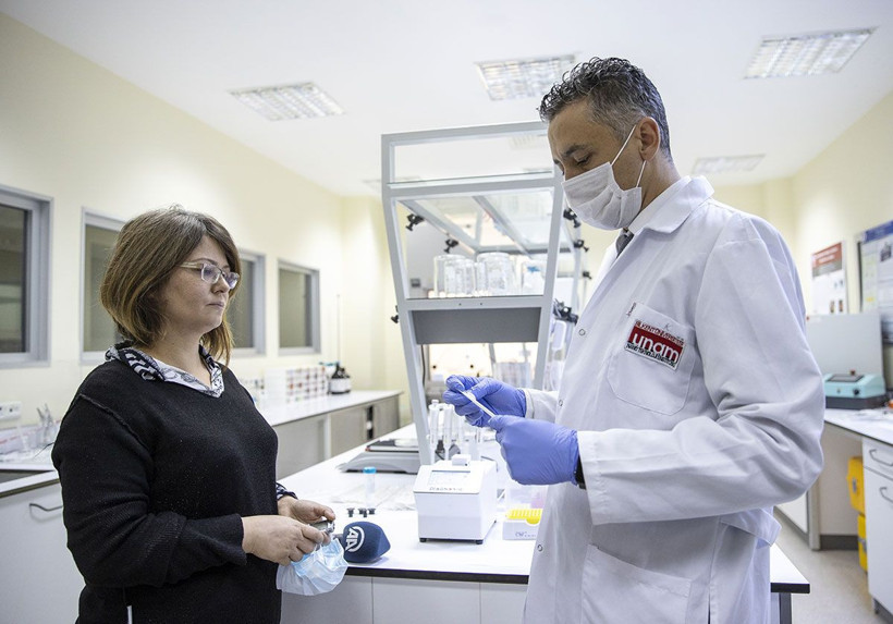 10 saniyede koronavirüsü teşhis ediyor yüzde 99 doğru sonuç veriyor! Türkler yaptı - Resim: 1