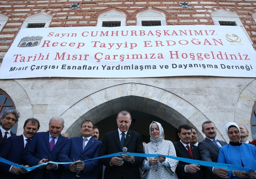 Erdoğan Mısır Çarşısı'nın açılış törenine katıldı - Resim: 1