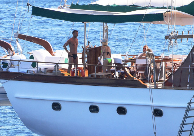 Süper Lig futbolcusu Sakıb Aytaç Ciciş kardeşlerle yakalandı - Resim: 1