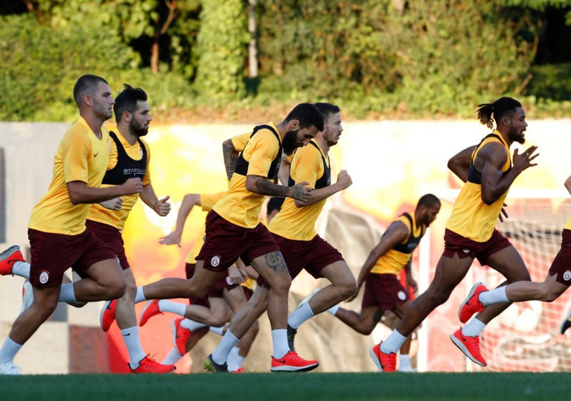 Galatasaray'da yeni transfer Jean Michael Seri antrenmana çıktı - Resim: 1