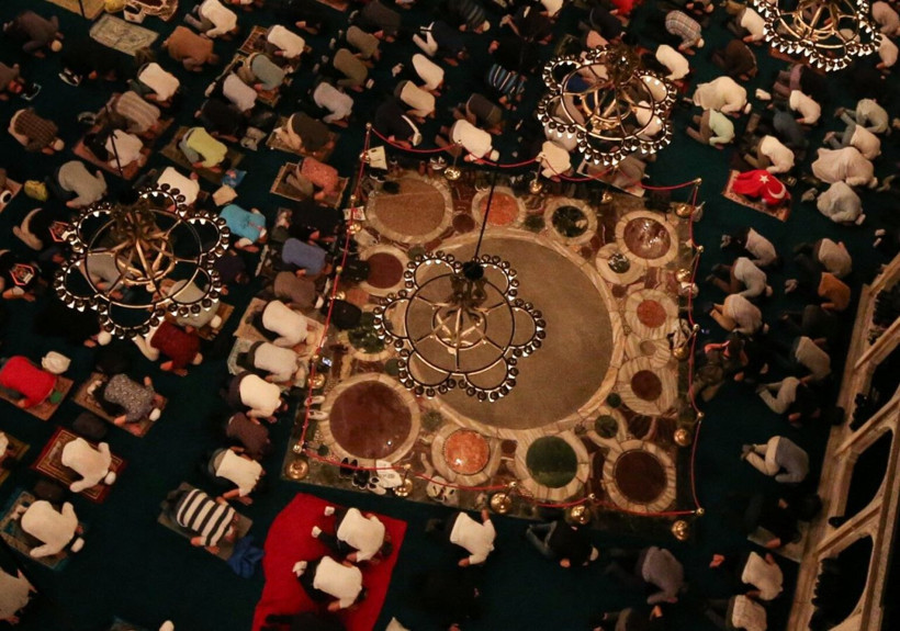 Ayasofya'da imparatorların tac giyme alanına halı serilmedi - Resim: 2