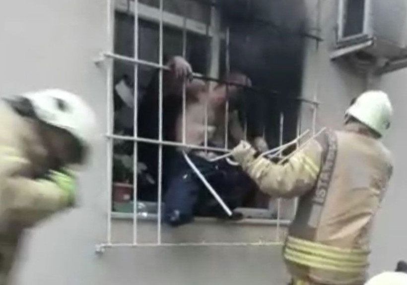 İstanbul Güngören'de dehşet anları! Yürekler ağızlara geldi bu halde kurtardılar... - Resim: 3