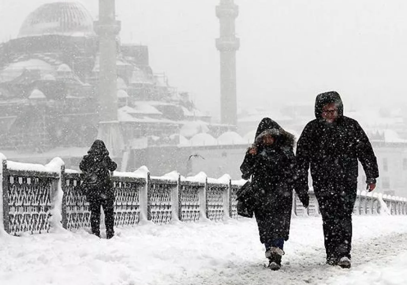 Korktuğumuz başımıza geliyor! Uzman 'uyanıyor' dedi Türkiye'yi uyardı Meteoroloji: Bugüne dikkat - Resim: 4