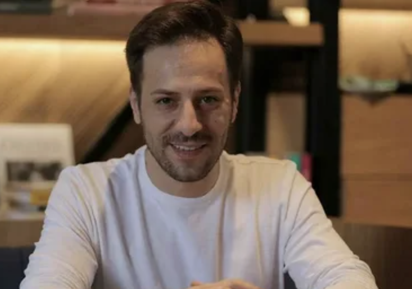 Ünlü oyuncu Kaan Taşener'den aile çıkışı! "Gerekirse anne-babayı yok saymalı'' - Resim: 2