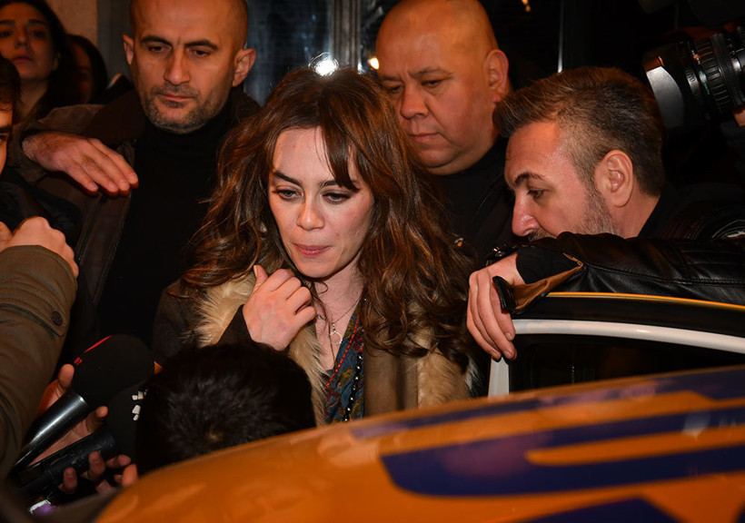 Ünlü oyuncunun kıyamet gecesi önce sokakta taciz sonra... - Resim: 2