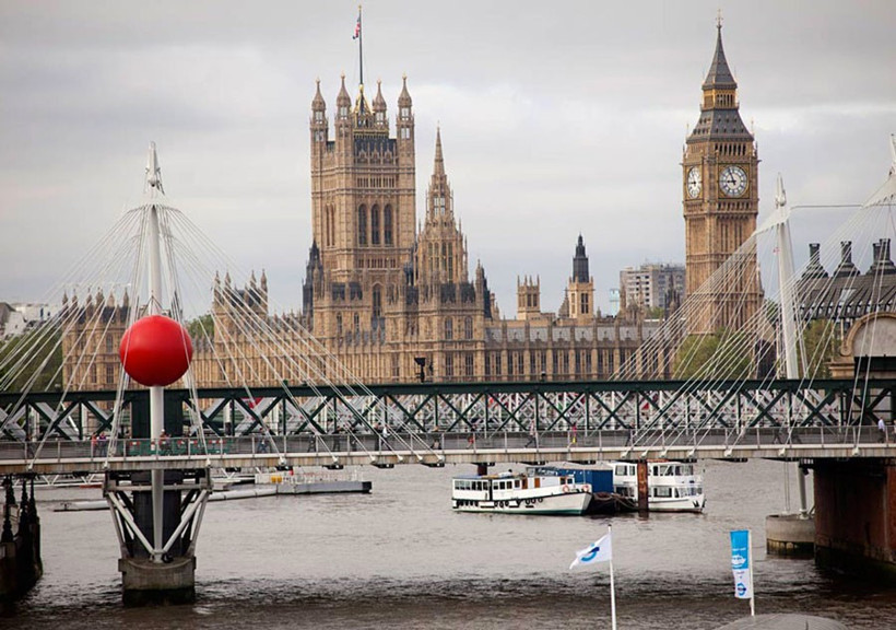 Bu kırmızı top dünyayı geziyor inanılmaz - Resim: 2