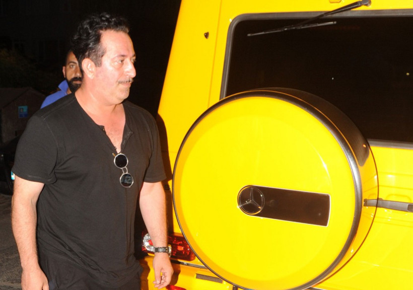 Cem Yılmaz yeni sevgilisi ile çok fena yakalandı - Resim: 3