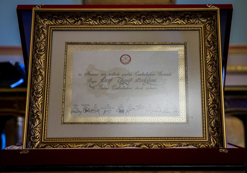 Cumhurbaşkanı Erdoğan'ın mazbatası Meclis'de - Resim: 3