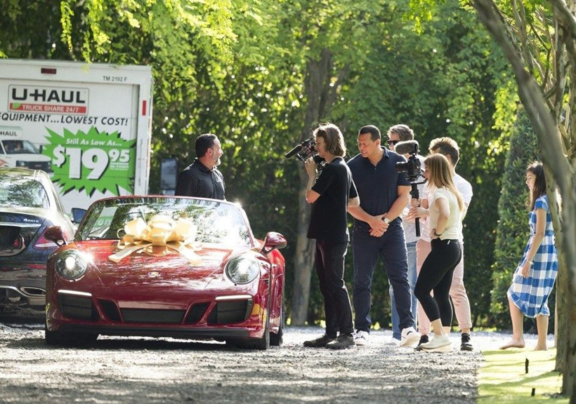 Jennifer Lopez 50. yaşını kutladı! Sevgilisi Alex Rodriguez'den milyonluk hediye - Resim: 4