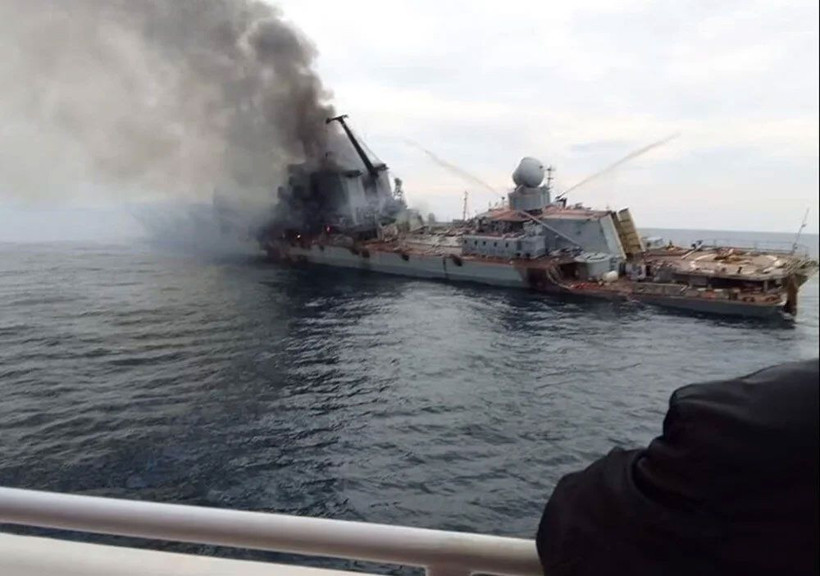 Karadeniz'de batan Rus gemisini füze mi yangın mı batırdı yeni fotoğraflar gerçeği ortaya çıkardı - Resim: 2