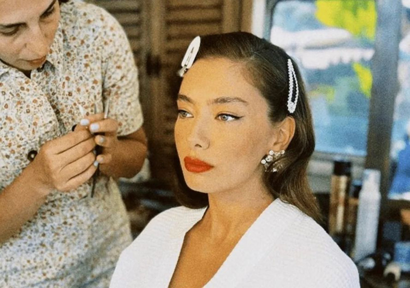 Neslihan Atagül küvet içinden fotoğraf paylaştı, sosyal medya yıkıldı! - Resim: 1