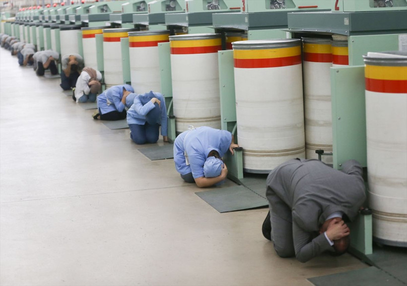 Türkiye'de deprem tatbikatı yapıldı! Tatbikat anında yaşananlar böyle görüntülendi - Resim: 2