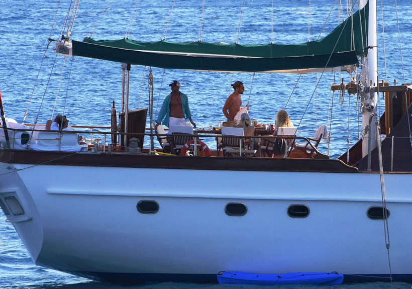 Süper Lig futbolcusu Sakıb Aytaç Ciciş kardeşlerle yakalandı - Resim: 2