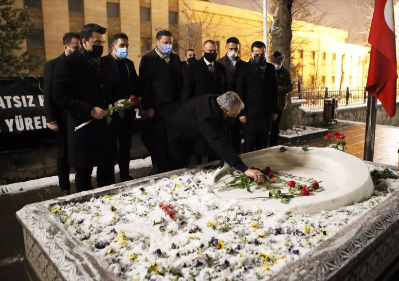 Muhsin Yazıcıoğlu ve arkadaşları şehadetlerinin 12. yılında dualarla anılıyor! - Resim: 1