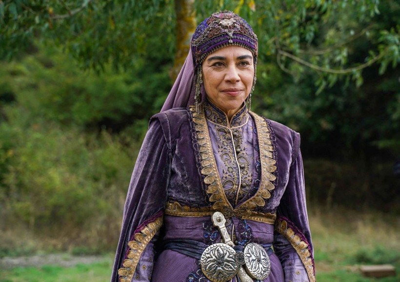 60 kilo verdi bikinili pozlarıyla şaşkına çevirdi! Yeşim Ceren Bozoğlu bambaşka biri oldu - Resim: 1