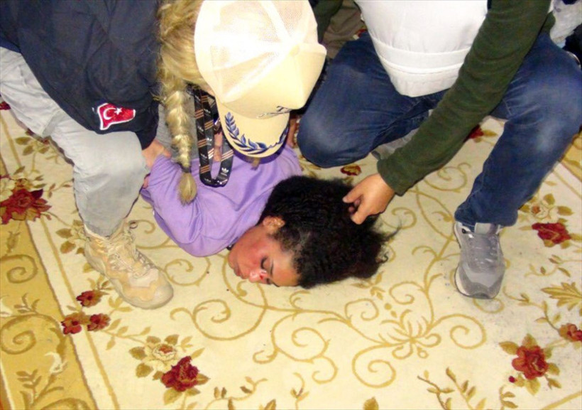 Kadın teröristin yakalandığı evin görüntüleri! Saldırıdaki kıyafetleri de evdeydi - Resim: 2