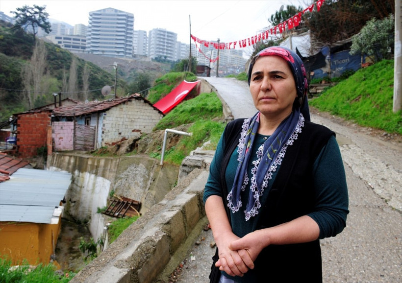 Diyarbakır şehidinin yaşadığı ev yürek burktu! - Resim: 1