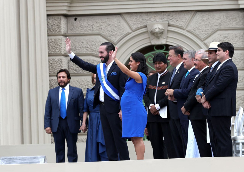 Osmanlı torunu resmi yemini etti devlet başkanı oldu - Resim: 2