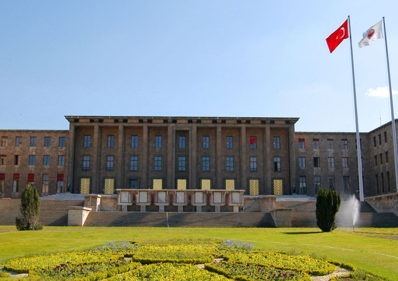 150 milletvekili EYT'den emekli oldu! Aylık 52 bin TL emekli vekil maaşı alacaklar... - Resim: 1